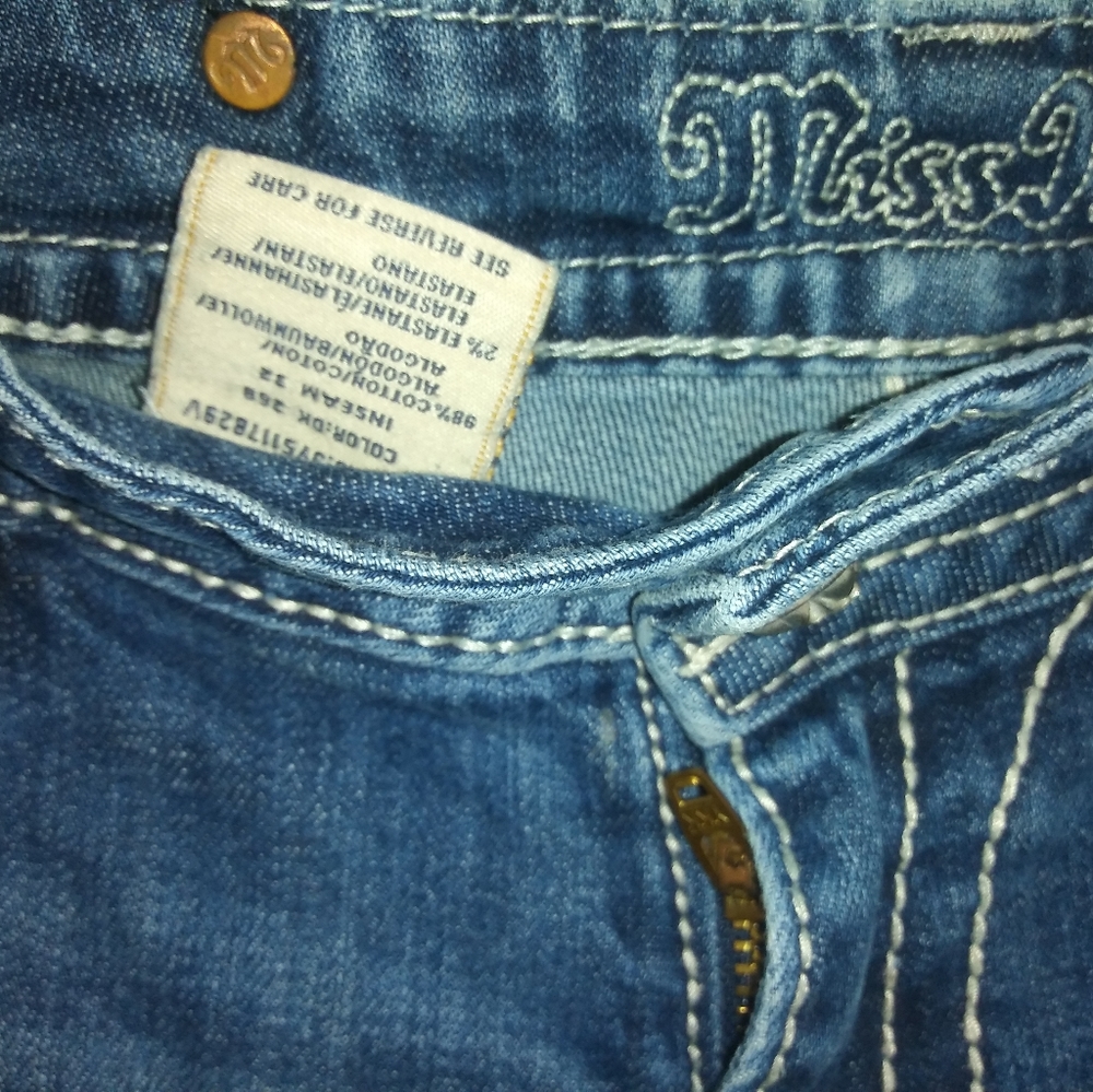 Jeans - Picture 2 of 5